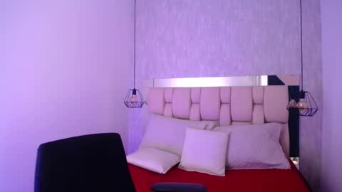 Roxie  online show from 24, 2, 2025