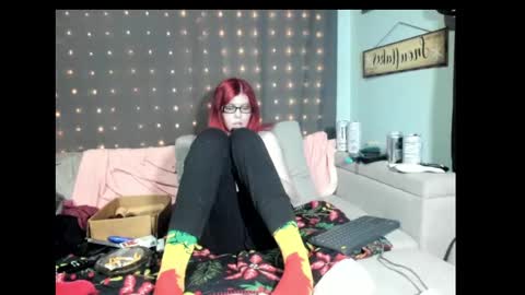 roxihazeleyes online show from 9, 2, 2025