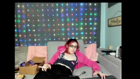 roxihazeleyes online show from 27, 2, 2025