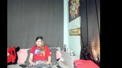 roxihazeleyes online show from 5, 2, 2026