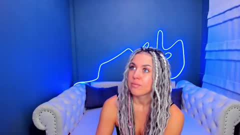 Roxy online show from 3, 2, 2026