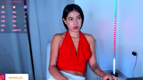 Snapshot of roxy_pk_ chatting on 1, 12, 2025 R O X Y online show from 1, 12, 2025