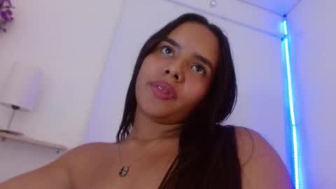 Snapshot of roxy_stone1 chatting on 31, 10, 2025 roxy_stone1 online show from 31, 10, 2025