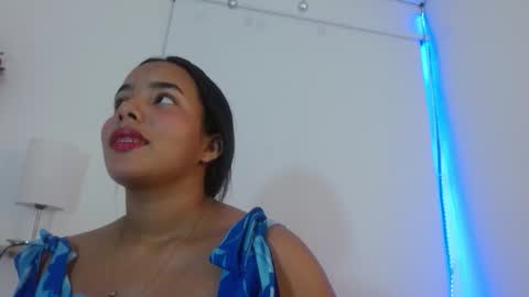 Snapshot of roxy_stone1 chatting on 22, 11, 2025 roxy_stone1 online show from 22, 11, 2025