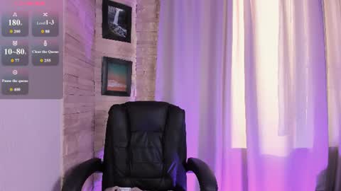 Snapshot of roxy_wet chatting on 12, 7, 2026 Roxy follow me online show from 12, 7, 2026