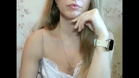 roxyfox18x01 online show from 23, 10, 2025