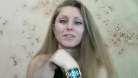 roxyfox18x01 online show from 18, 2, 2026