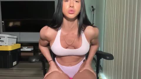 roxyheartley online show from 20, 5, 2026