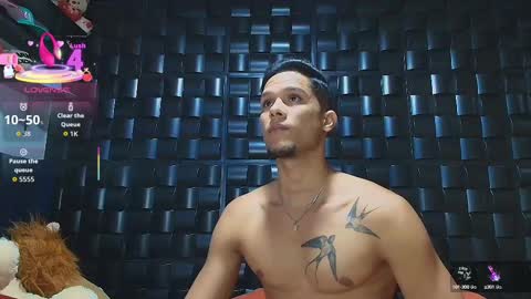 Snapshot of roy_barney chatting on 4, 10, 2025 ANTONIO online show from 4, 10, 2025