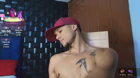 Snapshot of roy_barney chatting on 17, 10, 2025 ANTONIO online show from 17, 10, 2025