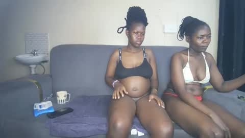 Snapshot of royal_charm chatting on 1, 3, 2026 royal_charm online show from 1, 3, 2026