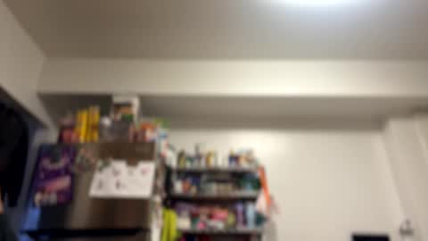 Snapshot of royal_sf chatting on 17, 9, 2025 Royal SF online show from 17, 9, 2025