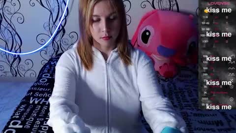 angela online show from 19, 10, 2025