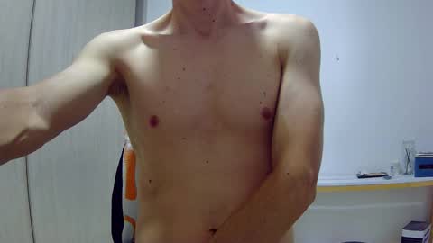 Snapshot of royyourtoy chatting on 15, 1, 2026 Roy online show from 15, 1, 2026