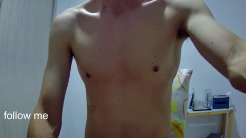 Snapshot of royyourtoy chatting on 6, 2, 2026 Roy online show from 6, 2, 2026