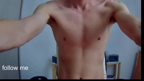 Snapshot of royyourtoy chatting on 18, 2, 2026 Roy online show from 18, 2, 2026