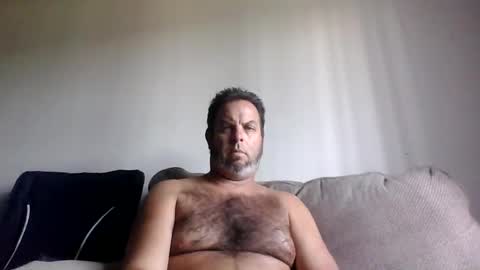 rubbingoneout714 online show from 27, 10, 2025