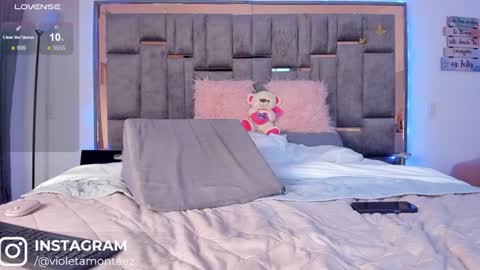 Snapshot of rubioberli chatting on 4, 2, 2025 RubiOberli 9 INCH Guys my blue page is available now online show from 4, 2, 2025