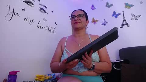 Snapshot of ruby_brown_ chatting on 6, 1, 2025 Ruby online show from 6, 1, 2025