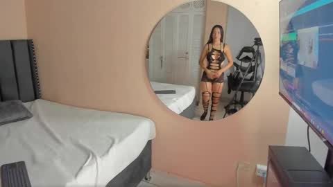 Snapshot of ruby_tylor chatting on 25, 11, 2025 ruby online show from 25, 11, 2025