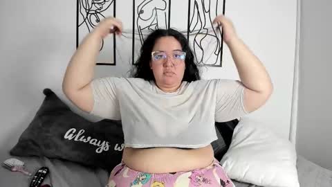 Snapshot of rubyy_24 chatting on 18, 10, 2025 I am Ruby online show from 18, 10, 2025
