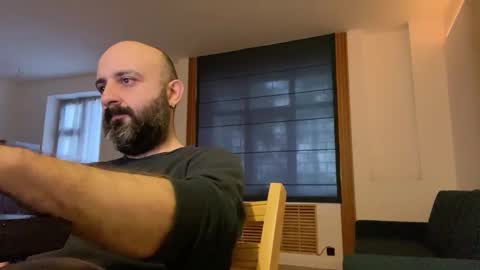 Snapshot of rufa_life chatting on 2, 2, 2025 rufa_life online show from 2, 2, 2025