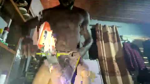 Snapshot of rughrider chatting on 11, 11, 2025 rughrider online show from 11, 11, 2025