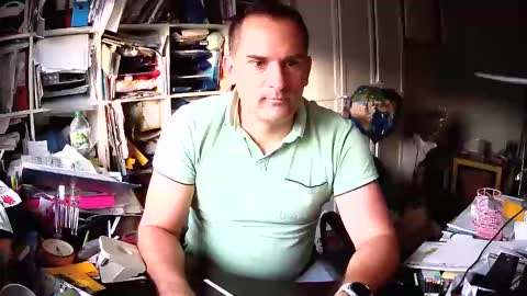 Snapshot of runner1978 chatting on 31, 10, 2025 runner1978 online show from 31, 10, 2025