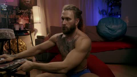 Snapshot of rusbigpaul chatting on 19, 1, 2025 Paul online show from 19, 1, 2025