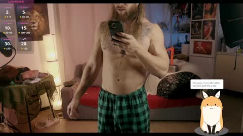 Snapshot of rusbigpaul chatting on 5, 2, 2025 Paul online show from 5, 2, 2025