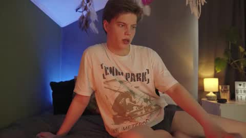 rusbradpitt online show from 16, 3, 2026