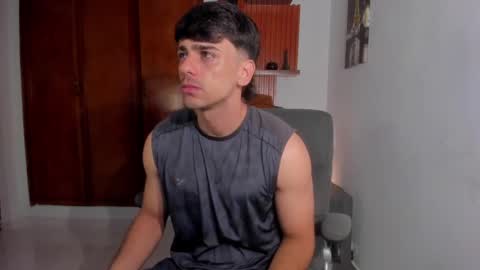 Snapshot of russ_w8 chatting on 11, 3, 2025 Russ online show from 11, 3, 2025