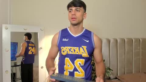 Snapshot of russ_w8 chatting on 18, 9, 2025 Russ online show from 18, 9, 2025