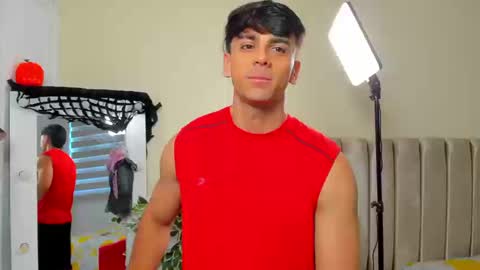 Snapshot of russ_w8 chatting on 24, 9, 2025 Russ online show from 24, 9, 2025