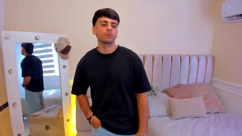 Snapshot of russ_w8 chatting on 21, 3, 2026 Russ online show from 21, 3, 2026