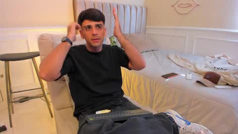 Snapshot of russ_w8 chatting on 22, 3, 2026 Russ online show from 22, 3, 2026