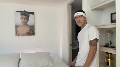  R U S S E L L  online show from 27, 11, 2025