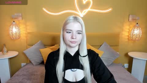 Snapshot of ruthbryant chatting on 14, 9, 2025 ruthbryant online show from 14, 9, 2025