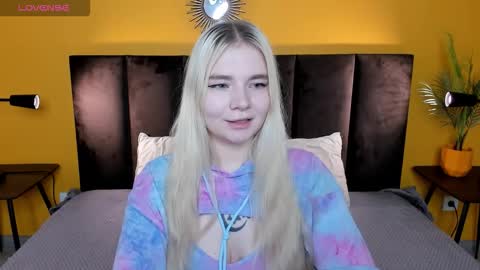 Snapshot of ruthbryant chatting on 23, 11, 2025 ruthbryant online show from 23, 11, 2025