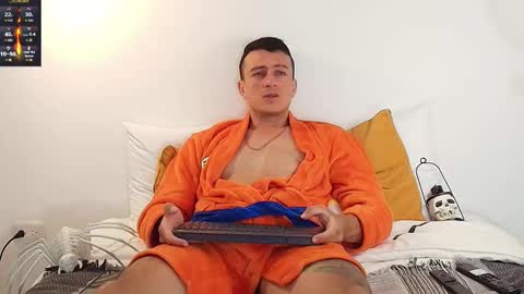 Snapshot of ryamcoast chatting on 31, 10, 2025 Sr Coast online show from 31, 10, 2025