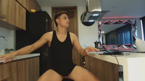 Snapshot of ryan__mateo chatting on 11, 10, 2025 ryan__mateo online show from 11, 10, 2025