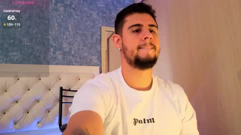 Snapshot of ryan_evanns chatting on 10, 9, 2025 R Y A N online show from 10, 9, 2025