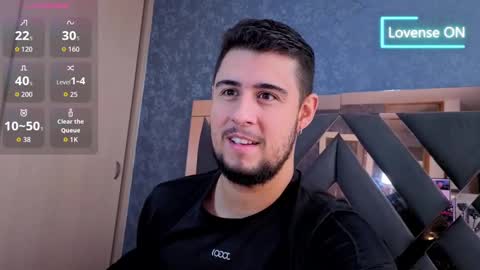 Snapshot of ryan_evanns chatting on 5, 10, 2025 R Y A N online show from 5, 10, 2025