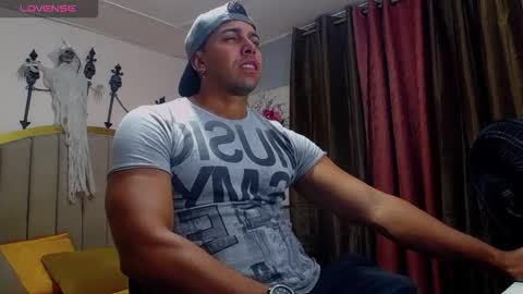 Snapshot of ryan_nesson chatting on 2, 11, 2025 Ryan online show from 2, 11, 2025