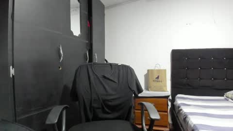 ryan_xc1 online show from 9, 4, 2026