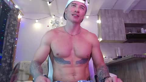 Ryan Blue ig ryannblue online show from 22, 12, 2024