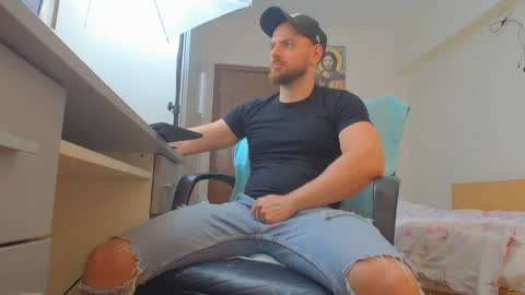 Snapshot of ryanstone_ chatting on 9, 7, 2026 Ryanstone online show from 9, 7, 2026