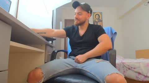 Snapshot of ryanstone_ chatting on 25, 7, 2026 Ryanstone online show from 25, 7, 2026