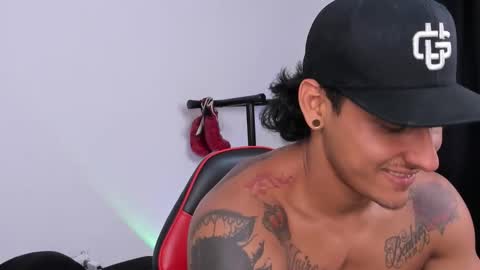 Snapshot of ryanwhite3 chatting on 11, 11, 2025 ryanwhite3 online show from 11, 11, 2025