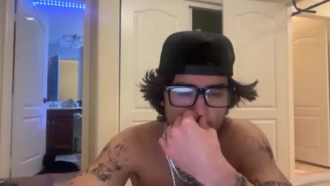Snapshot of ryderwaves chatting on 5, 6, 2026 Ryder Waves online show from 5, 6, 2026